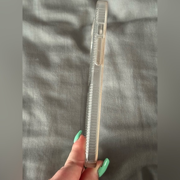 Speck phone case for Iphone 12 pro max - Picture 4 of 6